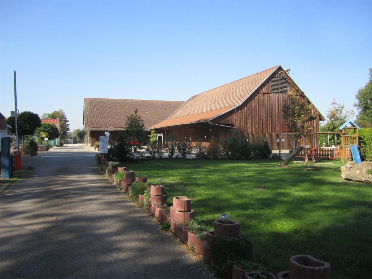 Schlaffass-Camping Gutshof Donauried Günzburg Екстериор снимка
