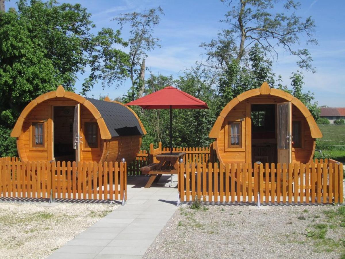 Schlaffass-Camping Gutshof Donauried Günzburg Екстериор снимка